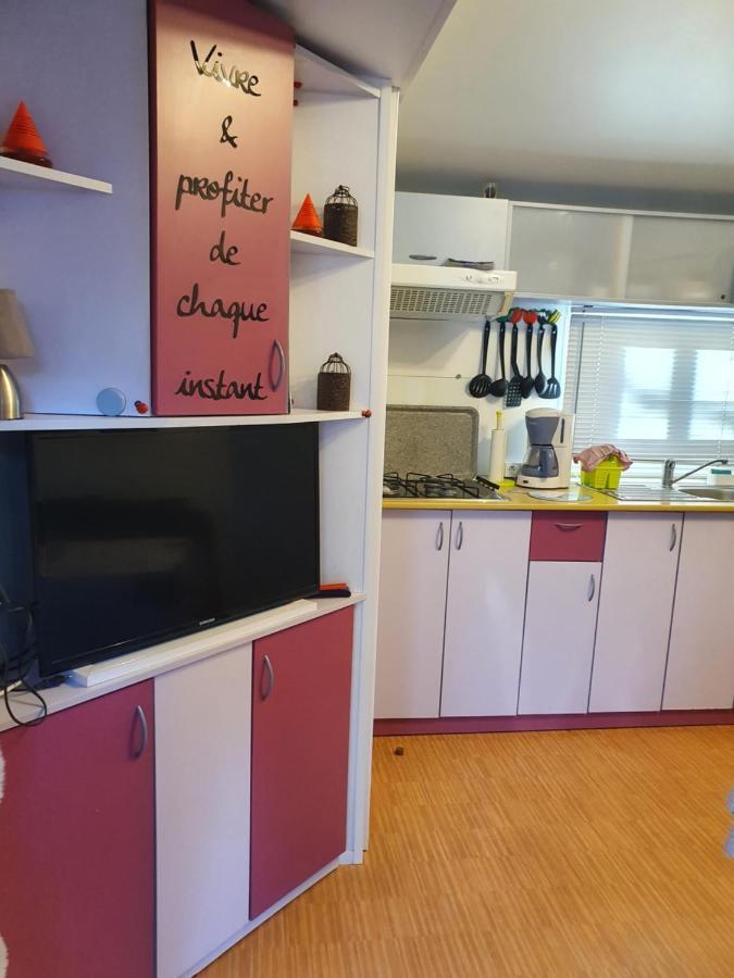 Hôtel Rose 27 à Aups Extérieur photo